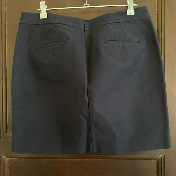J.Crew | Navy Blue Twill Nautical Mini Skirt with Gold Anchor Buttons Size.8 - Picture 3 of 4